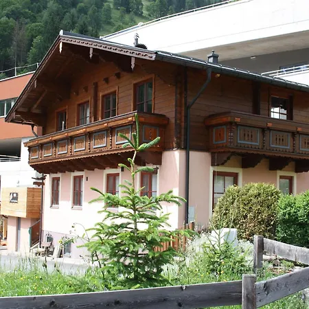 In Dienten On Hochkoenig Slopes, Cleaning Included Chalet Dienten am Hochkoenig